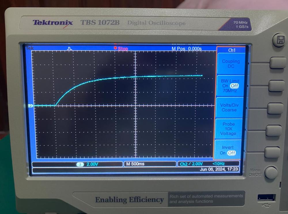 capacitor charing curve