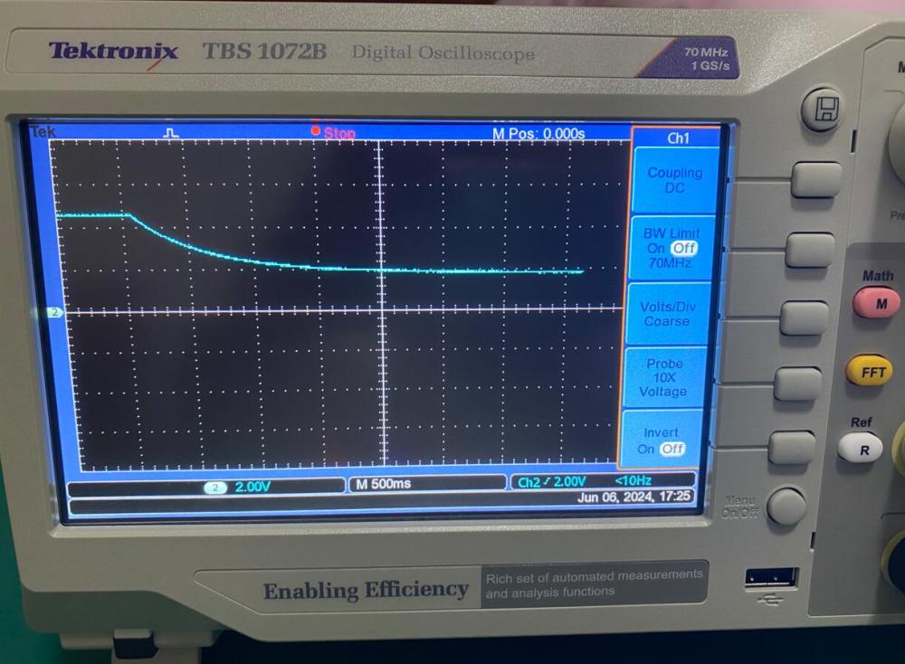 capacitor discharing curve